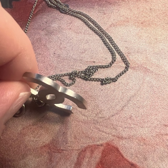 Chanel silver crystal CC necklace EUC w/ box and COA - Picture 7 of 8